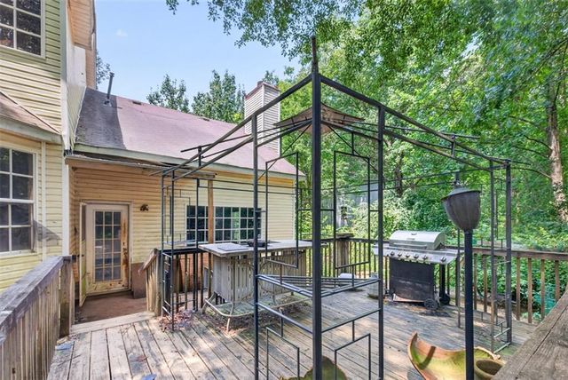 2345 Rocky Waters Trail, Buford, GA 30519