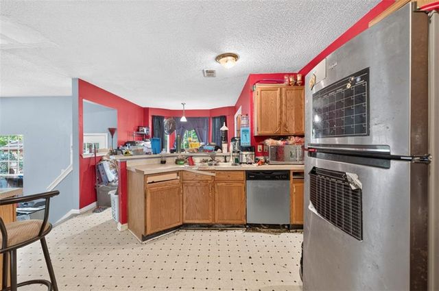2345 Rocky Waters Trail, Buford, GA 30519