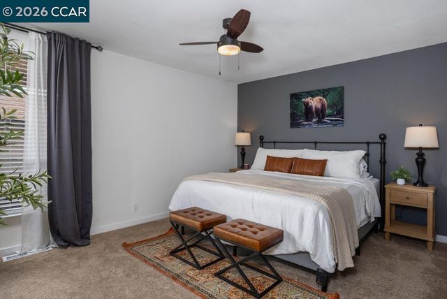 5509 Roundtree Dr E, Concord, CA 94521