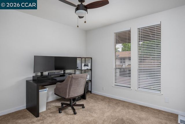 5509 Roundtree Dr E, Concord, CA 94521