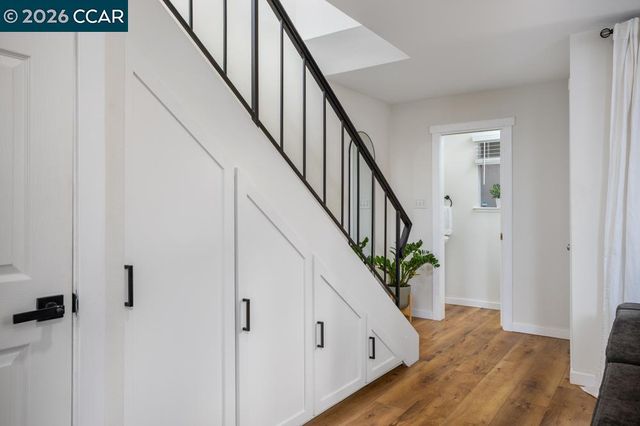 5509 Roundtree Dr E, Concord, CA 94521