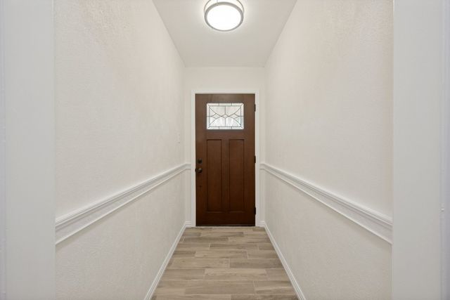301 Hillcrest Drive, Midlothian, TX 76065