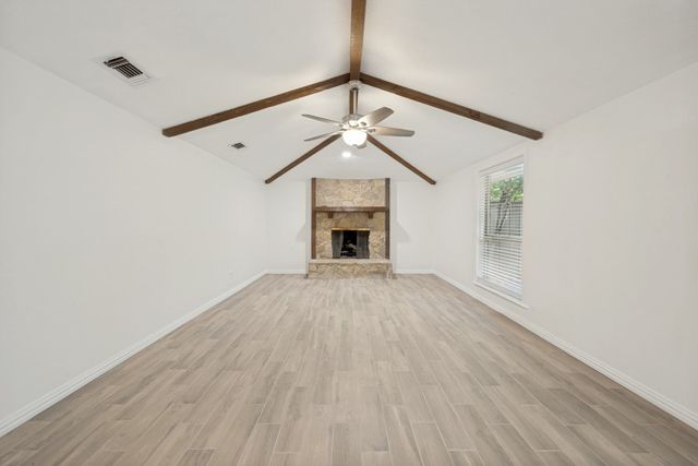 301 Hillcrest Drive, Midlothian, TX 76065