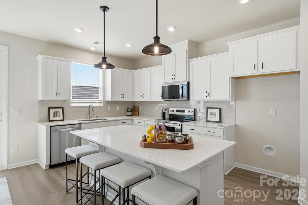 7025 Cerris Drive, Charlotte, NC 28269