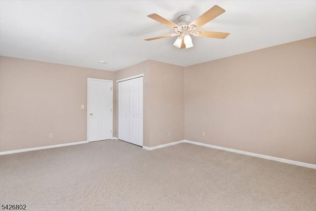 27 Country Lake Dr, Jefferson Twp., NJ 07438
