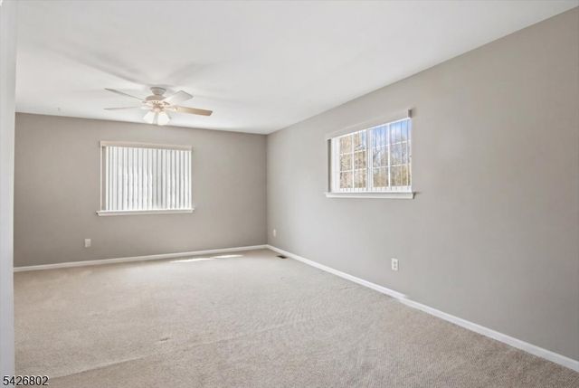 27 Country Lake Dr, Jefferson Twp., NJ 07438