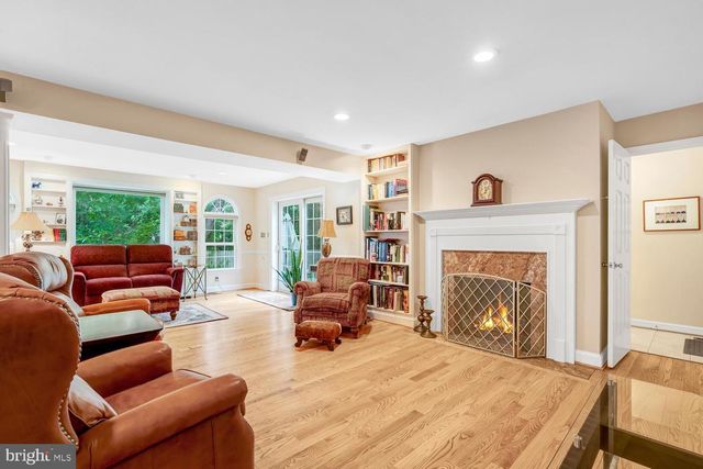 4217 SCOTLAND RD, Alexandria, VA 22309
