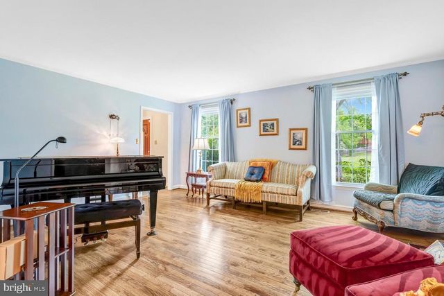 4217 SCOTLAND RD, Alexandria, VA 22309