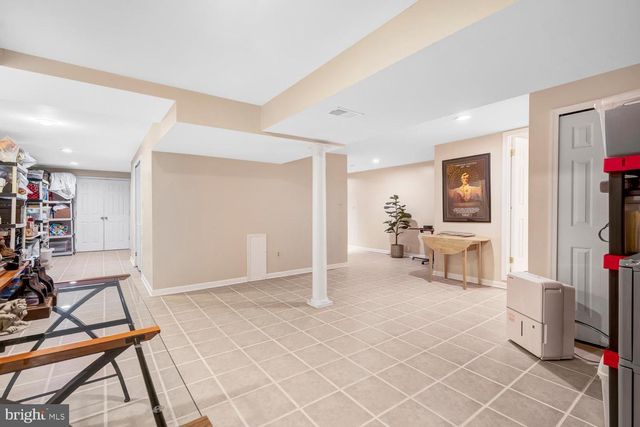 4217 SCOTLAND RD, Alexandria, VA 22309