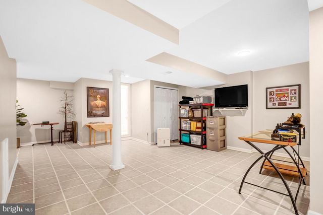 4217 SCOTLAND RD, Alexandria, VA 22309