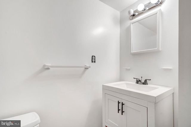4217 SCOTLAND RD, Alexandria, VA 22309