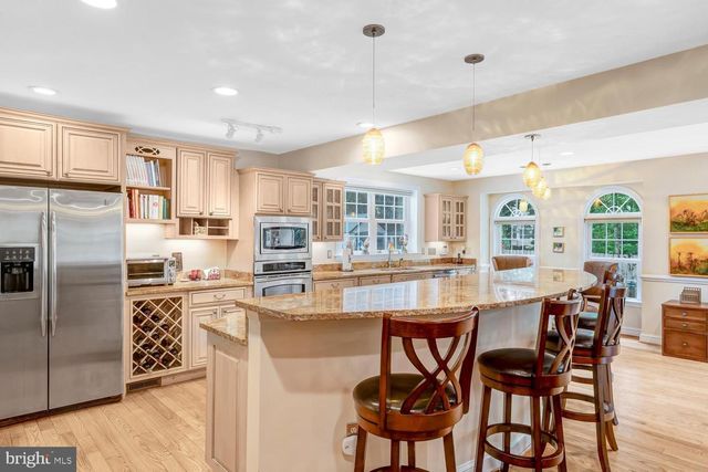 4217 SCOTLAND RD, Alexandria, VA 22309