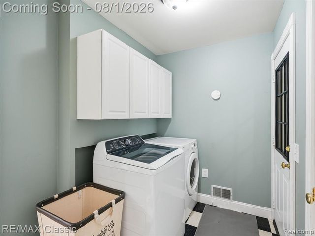 49770 7 Mile Road, Northville, MI 48167