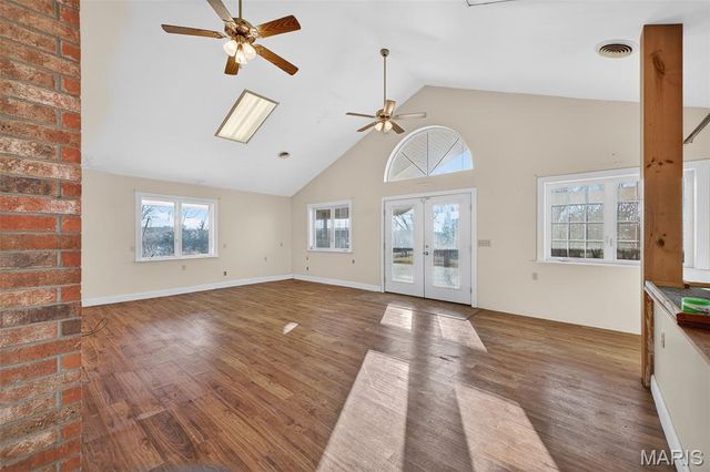 29325 Highway O, Lebanon, MO 65536