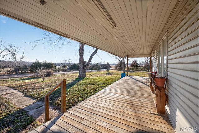 29325 Highway O, Lebanon, MO 65536