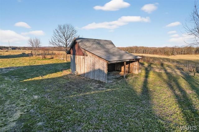 29325 Highway O, Lebanon, MO 65536