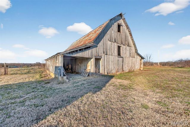 29325 Highway O, Lebanon, MO 65536