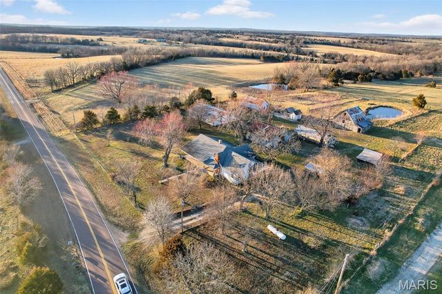 29325 Highway O, Lebanon, MO 65536