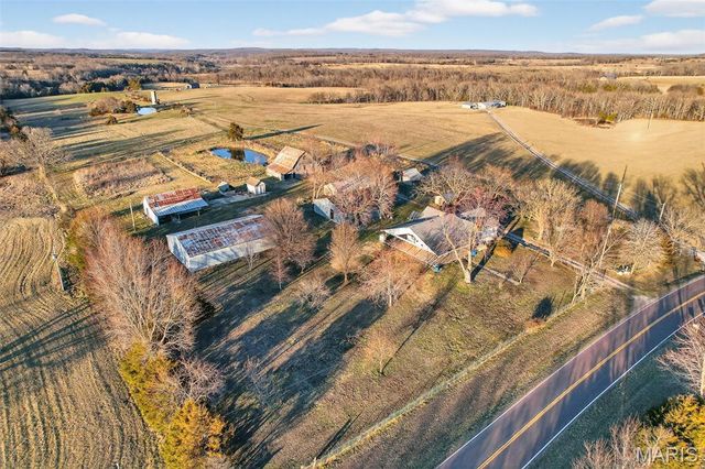 29325 Highway O, Lebanon, MO 65536