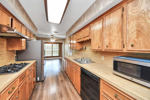 8407 Kirchner Road, Manvel, TX 77578