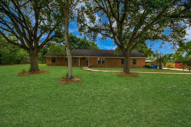 8407 Kirchner Road, Manvel, TX 77578