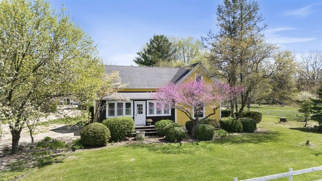 11971 S Hildebrandt Road, Sawyer, MI 49125
