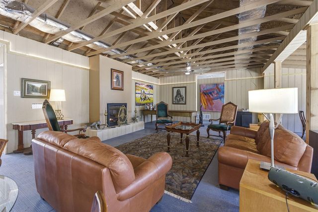11971 S Hildebrandt Road, Sawyer, MI 49125