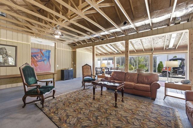 11971 S Hildebrandt Road, Sawyer, MI 49125