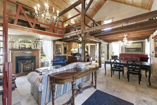 11971 S Hildebrandt Road, Sawyer, MI 49125