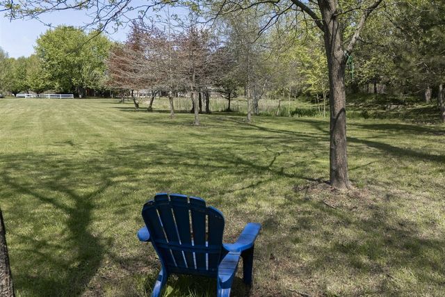 11971 S Hildebrandt Road, Sawyer, MI 49125