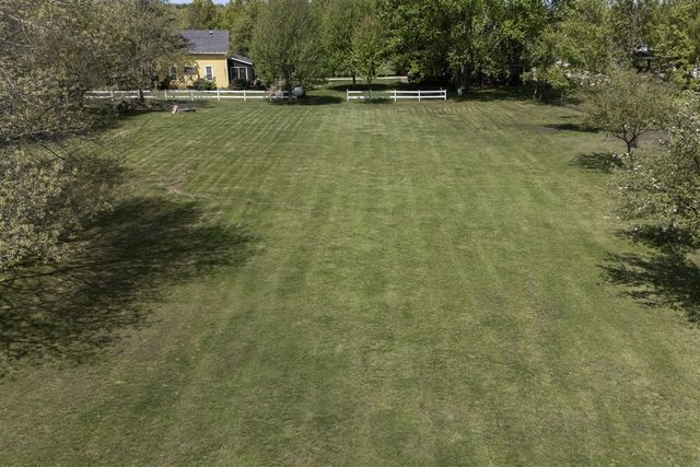 11971 S Hildebrandt Road, Sawyer, MI 49125