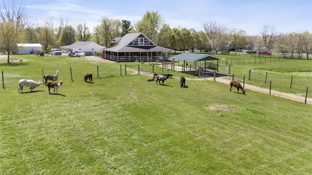 11971 S Hildebrandt Road, Sawyer, MI 49125