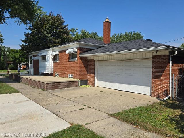 4515 Monroe Street, Dearborn Heights, MI 48125