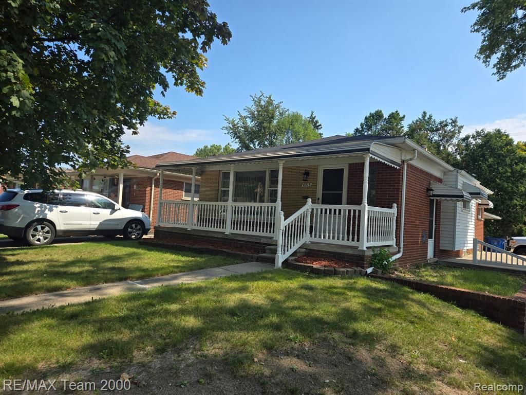 4515 Monroe Street, Dearborn Heights, MI 48125