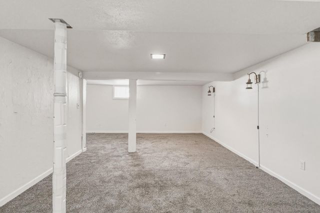 1301 10th Street S, Fargo, ND 58103