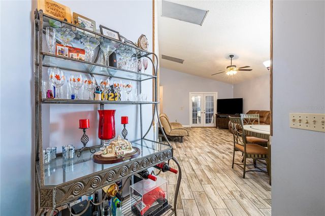 2104 WINSLOW DRIVE, Orlando, FL 32812