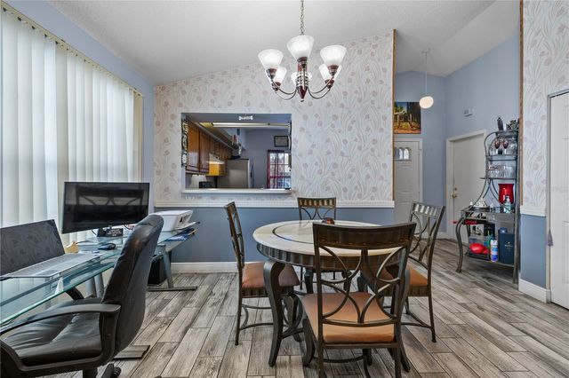 2104 WINSLOW DRIVE, Orlando, FL 32812