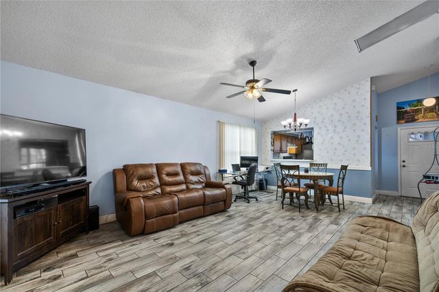 2104 WINSLOW DRIVE, Orlando, FL 32812