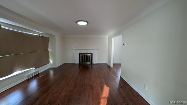 16196 Sunderland Road, Detroit, MI 48223