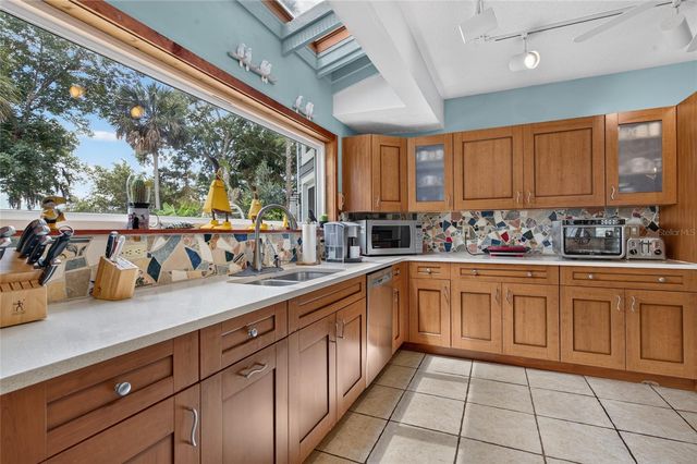 6315 PALMAS BAY CIRCLE, Port Orange, FL 32127
