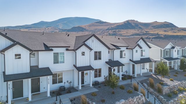 8711 W ADDIE DR, Magna, UT 84044