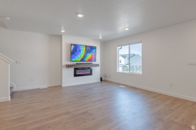 8711 W ADDIE DR, Magna, UT 84044