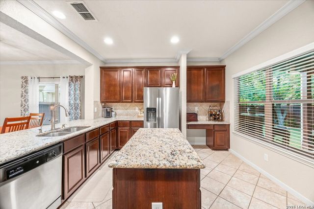 805 MADISON AVE, New Braunfels, TX 78130