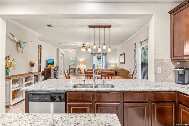 805 MADISON AVE, New Braunfels, TX 78130