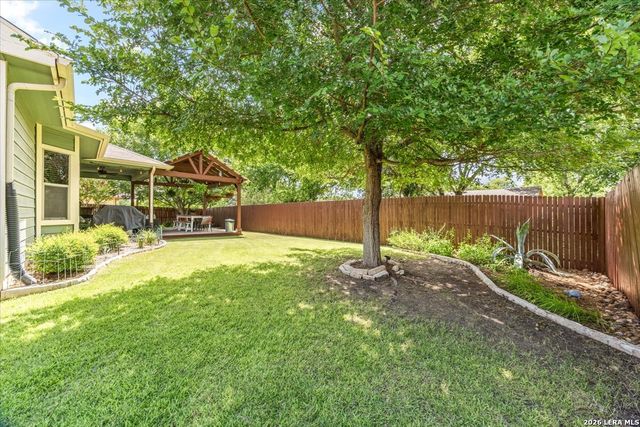 805 MADISON AVE, New Braunfels, TX 78130