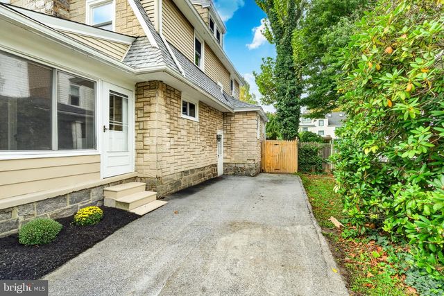 714 LINDALE AVE, Drexel Hill, PA 19026
