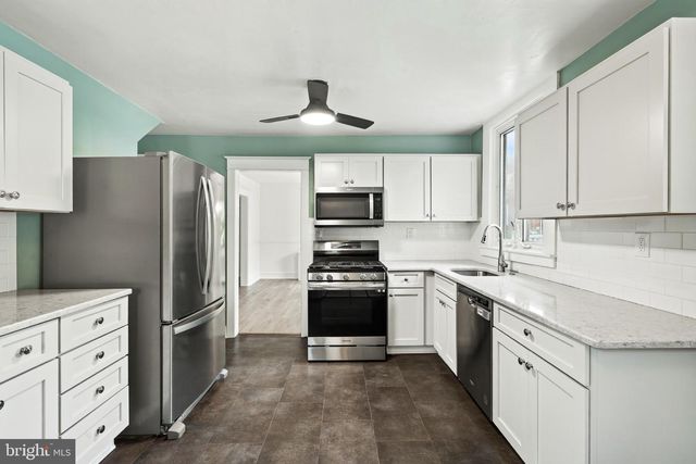 714 LINDALE AVE, Drexel Hill, PA 19026