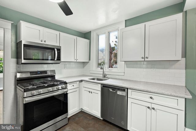 714 LINDALE AVE, Drexel Hill, PA 19026