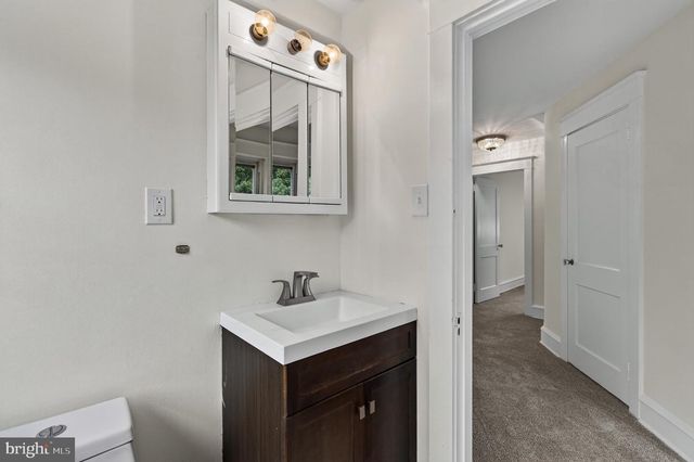714 LINDALE AVE, Drexel Hill, PA 19026