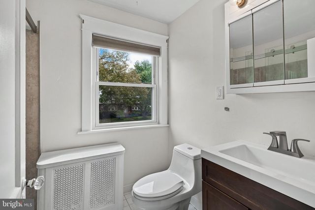 714 LINDALE AVE, Drexel Hill, PA 19026